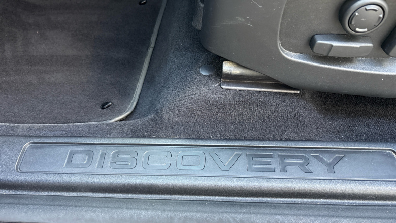 Land Rover Discovery Sport 2.0 D180 SE 5dr Auto Diesel Station Wagon